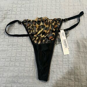 Victoria's Secret NWT Very Sexy Thong Panty Size M